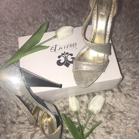 Shoes - Picture 1 of 7